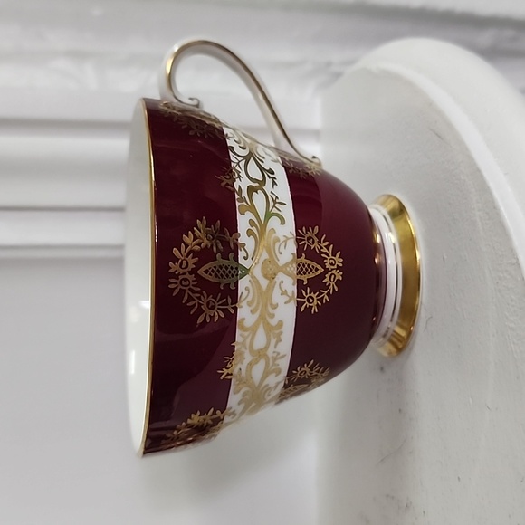 Royal Grafton Teacup and Saucer , Burgundy Gold Teacup , Bone China Tea Cup - Picture 3 of 6